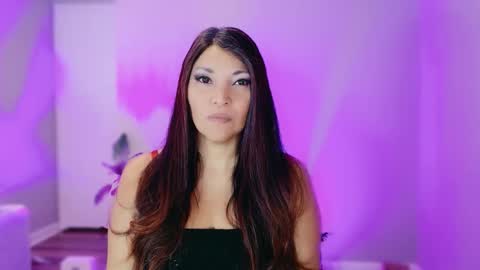 DivineLynn online show from 02-26-26, 01:10