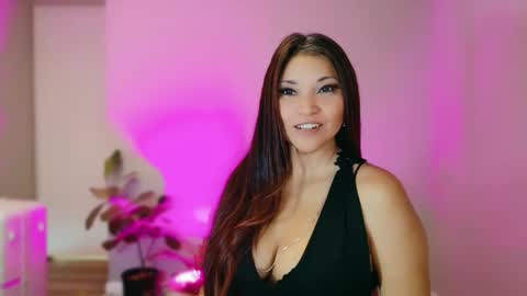 DivineLynn online show from 03-07-26, 05:21