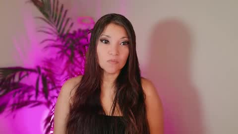 Snapshot of divinelynn chatting on 05-25-26, 12:44 DivineLynn online show from 05-25-26, 12:44