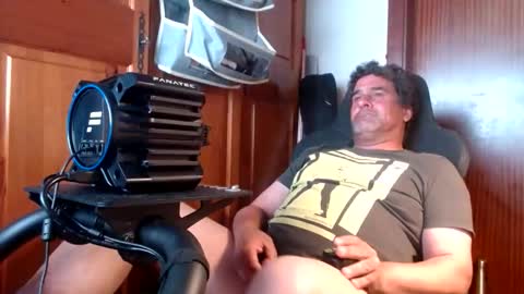 divitimido online show from 10-28-25, 12:36