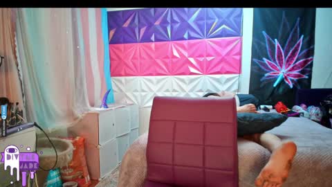 Snapshot of divynejade chatting on 12-27-24, 02:01 Jade Divyne online show from 12-27-24, 02:01