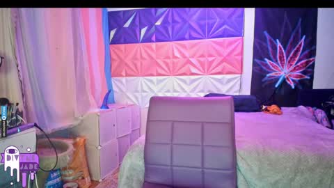 Snapshot of divynejade chatting on 12-27-24, 09:54 Jade Divyne online show from 12-27-24, 09:54