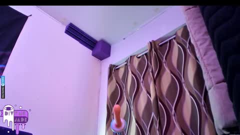 Snapshot of divynejade chatting on 02-15-25, 09:49 Jade Divyne online show from 02-15-25, 09:49