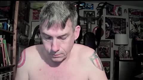 dix_handley_50 online show from 10-29-25, 12:18