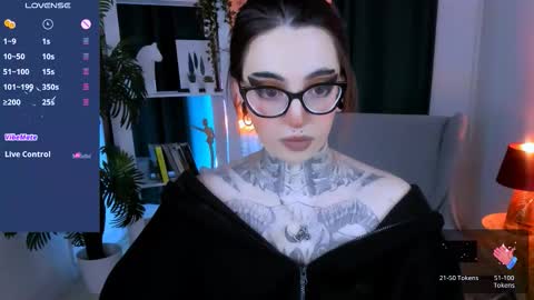 Snapshot of dixipixi_ chatting on 02-06-26, 06:29 dixipixi_ online show from 02-06-26, 06:29