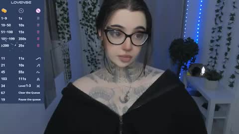 dixipixi_ online show from 05-21-26, 05:58