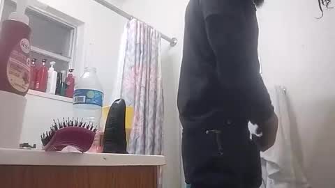 Snapshot of dixonbird41 chatting on 02-06-26, 07:34 dixonbird41 online show from 02-06-26, 07:34