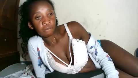 Snapshot of djamellah chatting on 05-28-26, 04:04 djamellah online show from 05-28-26, 04:04