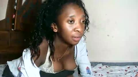 Snapshot of djamellah chatting on 06-01-26, 10:50 djamellah online show from 06-01-26, 10:50