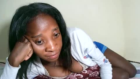 Snapshot of djamellah chatting on 06-21-26, 01:19 djamellah online show from 06-21-26, 01:19