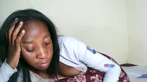 Snapshot of djamellah chatting on 06-21-26, 01:24 djamellah online show from 06-21-26, 01:24