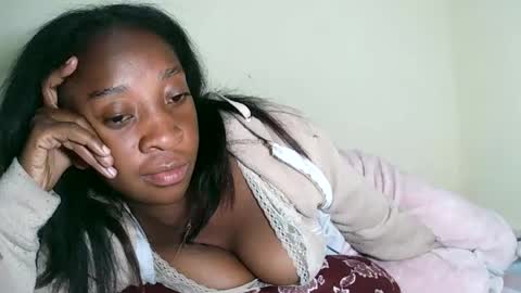 Snapshot of djamellah chatting on 06-24-26, 02:49 djamellah online show from 06-24-26, 02:49
