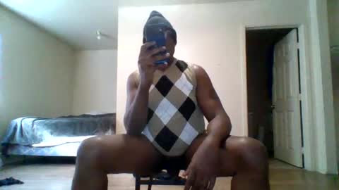 Snapshot of djbignuttsbrownass24 chatting on 12-25-24, 10:37 djbignuttsbrownass24 online show from 12-25-24, 10:37