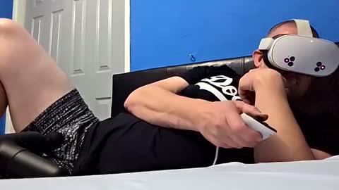 Snapshot of djcloudy22223 chatting on 11-18-25, 08:52 djcloudy22223 online show from 11-18-25, 08:52