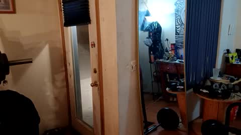 Snapshot of djdrex420 chatting on 12-15-24, 01:00 djdrex420 online show from 12-15-24, 01:00