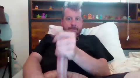 Snapshot of dlew505 chatting on 06-02-26, 08:00 come say hey lets chat online show from 06-02-26, 08:00