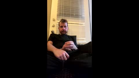 Snapshot of dlew505 chatting on 06-07-26, 08:18 come say hey lets chat online show from 06-07-26, 08:18