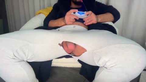 Snapshot of dmitirdarko chatting on 06-27-26, 10:26 Dmitri online show from 06-27-26, 10:26