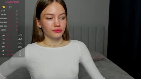 Polly and Kiriko online show from 04-17-26, 01:03