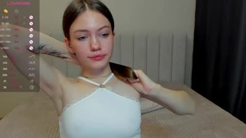 Snapshot of do_dick chatting on 06-02-26, 05:04 Polly and Kiriko online show from 06-02-26, 05:04