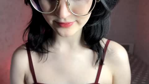 Annie PVT IS OPEN online show from 05-07-26, 09:20