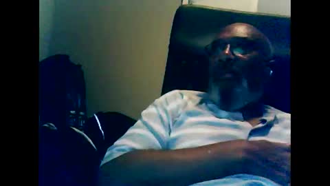 Snapshot of dofrank96 chatting on 09-09-25, 10:20 dofrank96 online show from 09-09-25, 10:20