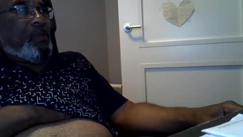 Snapshot of dofrank969 chatting on 06-18-26, 06:34 dofrank969 online show from 06-18-26, 06:34