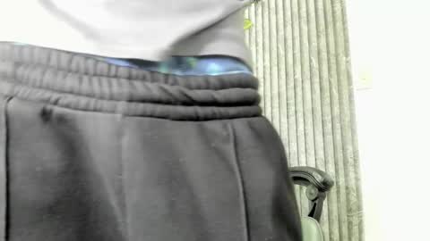 Snapshot of dogan_renz0 chatting on 02-10-26, 08:46 Dogan online show from 02-10-26, 08:46