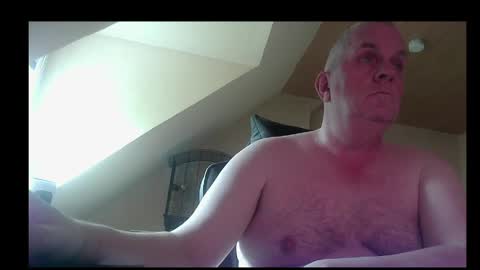 Snapshot of doggy2629 chatting on 05-20-26, 07:36 doggy2629 online show from 05-20-26, 07:36