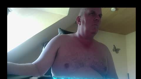 Snapshot of doggy2629 chatting on 05-27-26, 08:11 doggy2629 online show from 05-27-26, 08:11