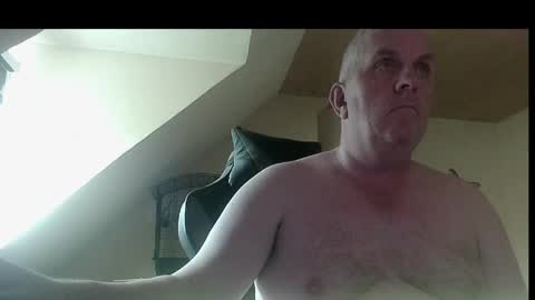 Snapshot of doggy2629 chatting on 06-05-26, 01:39 doggy2629 online show from 06-05-26, 01:39