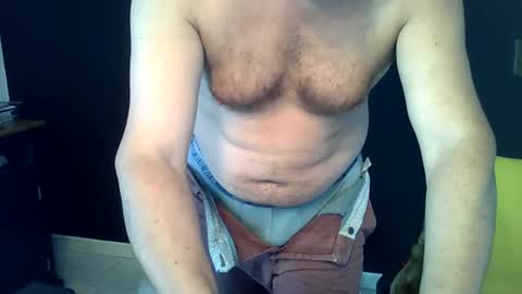 Snapshot of doggydaddi chatting on 12-18-24, 02:49 Alex online show from 12-18-24, 02:49