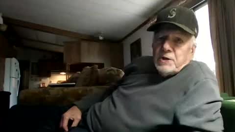 Snapshot of doingmyself69 chatting on 11-18-25, 08:57 doingmyself69 online show from 11-18-25, 08:57