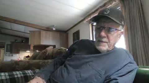 Snapshot of doingmyself69 chatting on 02-26-26, 09:25 doingmyself69 online show from 02-26-26, 09:25