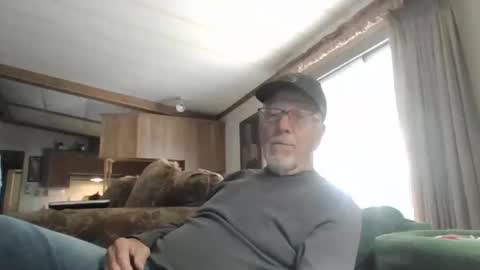 Snapshot of doingmyself69 chatting on 04-01-26, 10:29 doingmyself69 online show from 04-01-26, 10:29