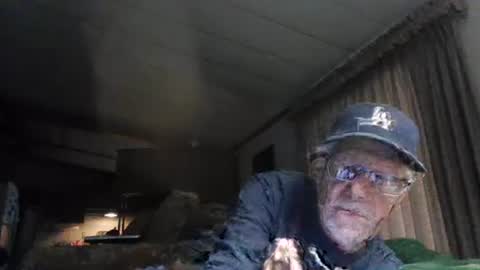 Snapshot of doingmyself69 chatting on 04-21-26, 01:07 doingmyself69 online show from 04-21-26, 01:07