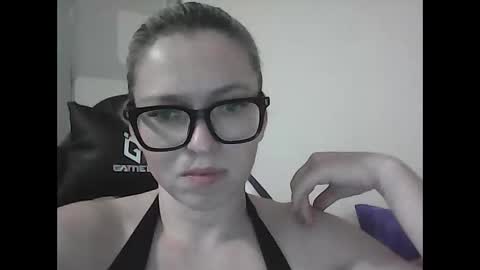 Snapshot of dolce_tempt chatting on 12-01-25, 05:07 dolce_tempt online show from 12-01-25, 05:07