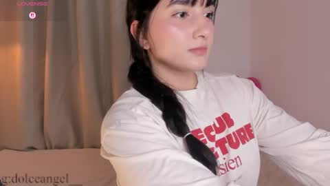 Snapshot of dolceangel__ chatting on 06-15-26, 03:20 Blair online show from 06-15-26, 03:20