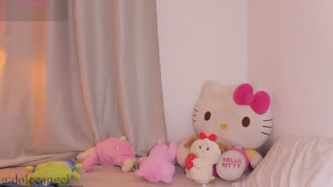 Snapshot of dolceangel__ chatting on 06-23-26, 02:42 Blair online show from 06-23-26, 02:42