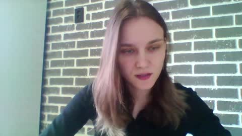dolcezza_ online show from 04-07-26, 11:21