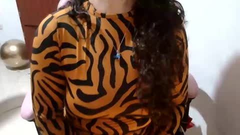 doll78latin online show from 05-25-26, 05:13