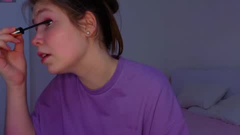 Ann online show from 04-12-26, 07:08