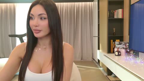 Lexi online show from 01-15-26, 01:16