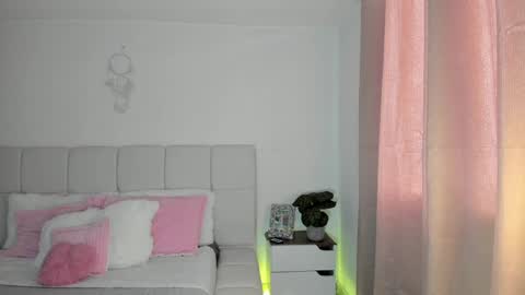 doll_oriana online show from 03-31-26, 08:53