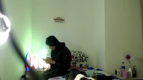Snapshot of doll_sary chatting on 06-13-26, 09:40 Catherine XXX online show from 06-13-26, 09:40