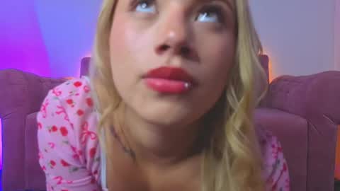 DollFaceInk online show from 05-09-26, 10:48