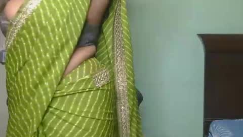 dolly_2 online show from 05-05-26, 04:20