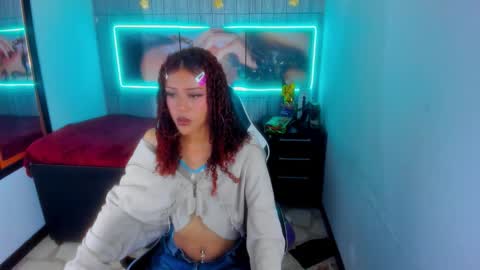 dolly_boob online show from 12-20-25, 05:03