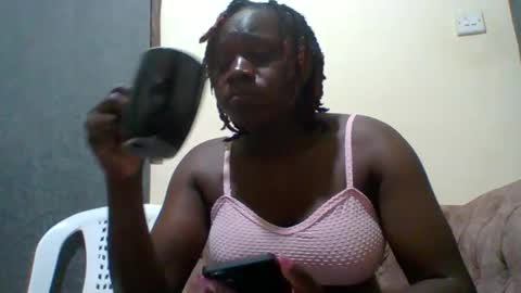 dollyvee online show from 11-10-25, 12:59