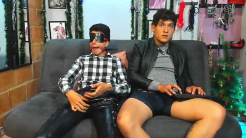 Snapshot of dom2travelers_sm chatting on 12-09-24, 03:22 Diego Castell online show from 12-09-24, 03:22